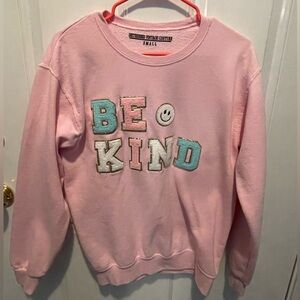 Be Kind Patch letter sweatshirt